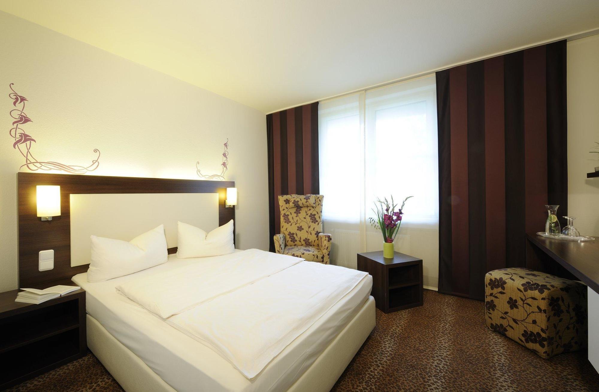 Leonardo Hotel Munich City Olympiapark Экстерьер фото
